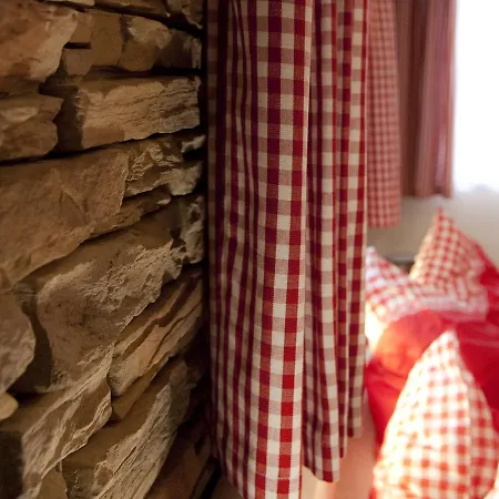 Almzeit Mit Infrarotkabine