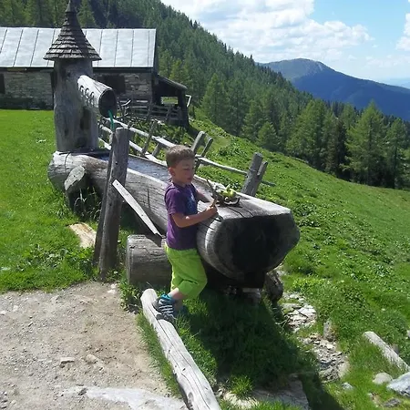 Almzeit Mit Infrarotkabine